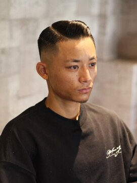 キングスマントーキョー 立川店(KINGSMAN TOKYO) ツーブロックマッシュ/波巻き/ハイライト/束感<理容室><立川>