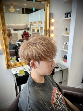 コワファースト させぼ五番街店(COIFF1RST) マッシュ×ミルクティーベージュ☆