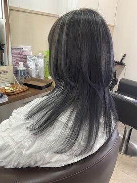 コアフィールフィス(COIFFURE fils) 【見附　今町】髪質改善　ハイトーン　ハイライト　アッシュ