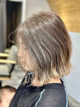 エスト 小倉(est) 白髪ぼかしハイライト