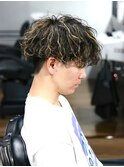 ブルーブラック × ハイライト × シャドウパーマ/20代30代40代