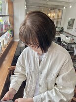 ヘアーアンドメイクアップモパ アッシュカラー