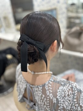 サクララ(Sakura la) シニヨン/結婚式/お呼ばれヘア/二次会へア/ミディアム