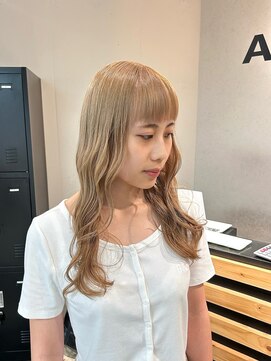 アイリー 名古屋(A/LEE) ミルクティーベージュ