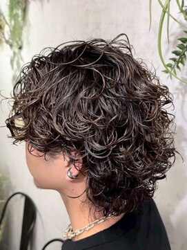 アポロ 横浜駅店(apollo) MEN’S HAIR/サーフカール/刈り上げセンターパート/ブリーチ