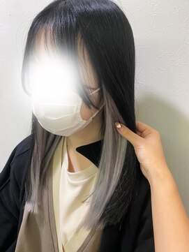 アリエル セバスチャン エクステでハイトーンインナー