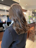 アトレ 福岡大名店(attrait)&nbsp;セミロングのブラウンカラー×透明感を引き出すケア
