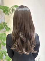 アンベリールフルー(EMBELLIR fleur)&nbsp;大人気!自然由来のAVEDAカラー30代|40代|50代