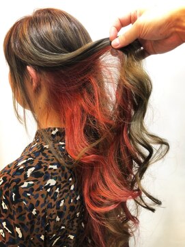 ニチカ 銀座(NYCKA) ローズピンクonインナーブリーチ