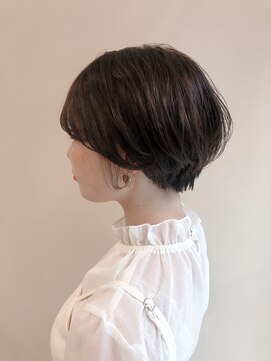 デイリリーバイアメリア 川西店(daylily by Ameria) マッシュショート×イヤリングカラー→白井　涼貴