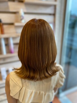 サロンドカスティーロ(salon de castillo) 小顔耳掛け外ハネミディアムボブ艶髪アッシュベージュ髪質改善