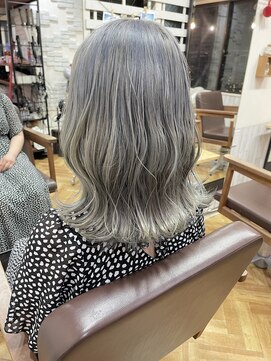 ビー オン ディー ヘア 池袋(BonD hair) #プラチナシルバー【池袋/髪質改善/ハイライト】