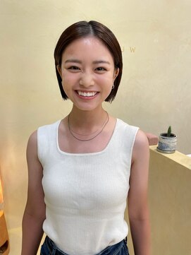 スニュウ(snuw) 【 snuw mina 】ぱつっとボブヘア