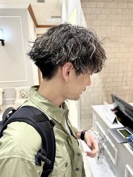 ネオリーブギンザ 銀座店(Neolive GINZA) ハイライトツイスパ【銀座】鶴岡