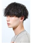 ツイストスパイラルツーブロック刈り上げマッシュ