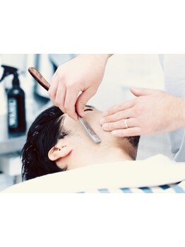 こだわるメンズのひげや眉などのスタイリングもお任せ!細部までプロの技術で好感度×清潔感UP♪