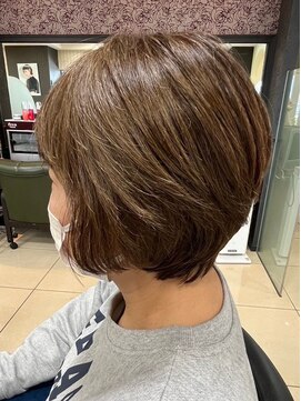 ヘアークリアー 春日部 ミセス 大人かわいい丸みショートボブスタイル 白髪染め