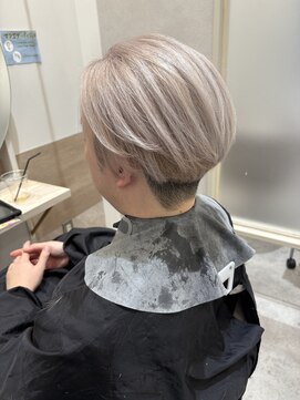 アストレアバイイーリス(ASTRAEA by Iris) トリプルカラー×メンズカット