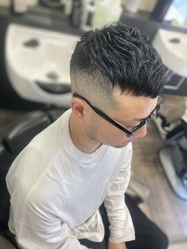 エル バルベロ(EL BARBERO) フェードカット&ストリューム