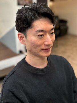 サロン ハナノ(Salon Hanano) 揺れ落ちるゆるツイストセンターパート