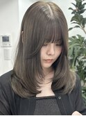 ブリーチなし透明感オリーブカラー×レイヤーカット