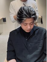 カミュー 高岳(CAMUE) ホワイトシルバーバレイヤージュ × センターパート