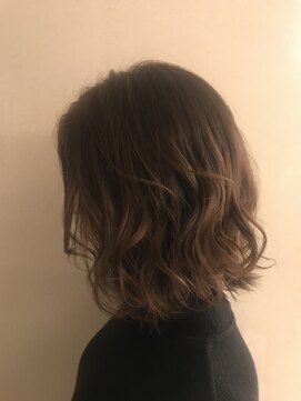 ロンド 銀座(Lond) ゆるふわ外ハネ♪透明感ココアカラー【Lond久保田夢美】