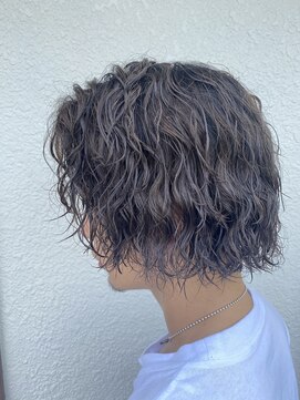 プラストゥ(Plustwo) スパイラルパーマ