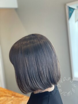 オノミチベース(ONOMICHI BASE) グレイッシュボブ