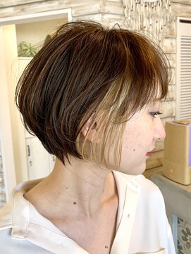 プラーチェ 橋本(Plaatje) 【スタイリング簡単☆】インナーカラーショートイヤリングカラー