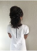 サイド 大きな 編み込み ゆるめ ハーフアップ ヘアアレンジ