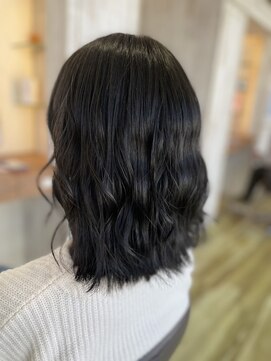 リブ(Riv.) 透け感セミロング