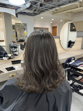 ユーリ(juli) オリーブベージュ