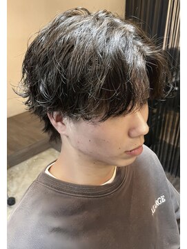 ジュンヌオム リンカラン(Jeune Homme LINGKARAN) 波巻きスパイラルパーマ×マッシュウルフ×センターパート