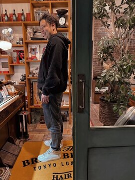 サンヘアーブリッツ(sun hair BRITS) メンズツイストスパイラルパーマ