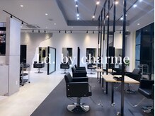 ルドバイシャルム 小山(Ld. by charme)の雰囲気（都内空間セット面。半個室もあるため1人の空間も楽しめます♪）
