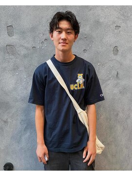 ハイセンス(HISENSE) メンズナチュラルフェザーパーマ　【GIA】