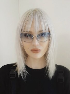 ユルク トウキョウ(jurk tokyo) ホワイト/イメチェン/ホワイトブロンド/外ハネボブ/美髪