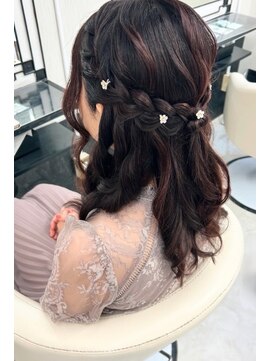 ベルグロー(BELLEGROW) ハーフアップ/お呼ばれヘア/編み込みヘア