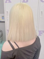 フウ(fuh)&nbsp;ブロンド/ホワイトブロンド/抜きっぱなし/ハイトーン/髪質改善