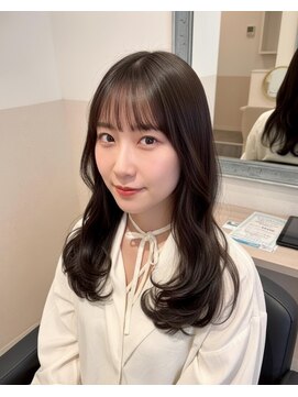 ネリネ 船橋駅南口店(Nerine) ニュアンスカラーグレーベージュレイヤーカットオリーブベージュ