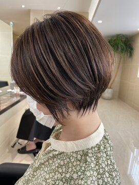 美シルエットショートスタイル