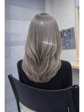 ラフテル(Laugh Tale) 髪質改善ブリーチオンカラー