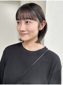 肩上ボブとワイドな前髪/品のある艶感カラー