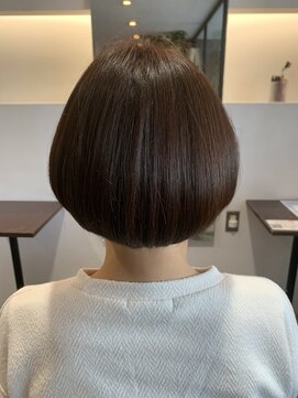 サロンドポプリ 志都美(salon de poupuri) オールジェネレーション　内巻　ボブ