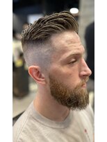 フランクスバーバー アンド ビアークラブ(FRANK'S BARBER and BEER CLUB) あスパイキーショート/フェザーパーマ/サーフカール/有楽町