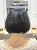 ショートボブ