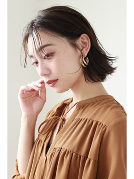 エクリフルール(equri fleur) センターパートが可愛いカジュアル外ハネボブ