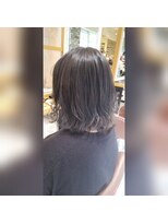 ネオリーブルカ 御茶ノ水店(Neolive Luca)&nbsp;2ブリーチでも"ケアブリーチ"でダメージ激減！"シルバーグレー"