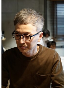 アラタナ 博多駅東店(ARATANA) カット＋白髪ぼかし